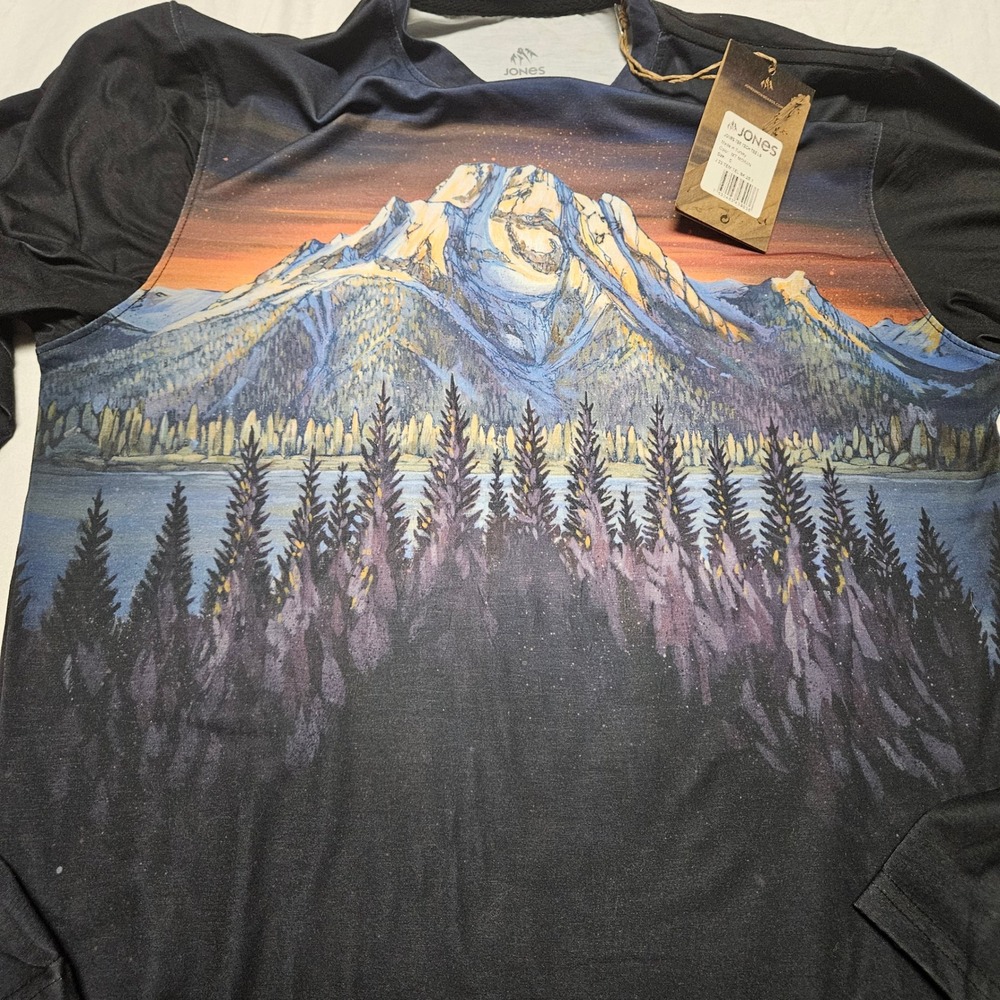 NWT Jones Tee Tech Tree LS Mens Small Black‎ Mt Moran Mountain Graphic
